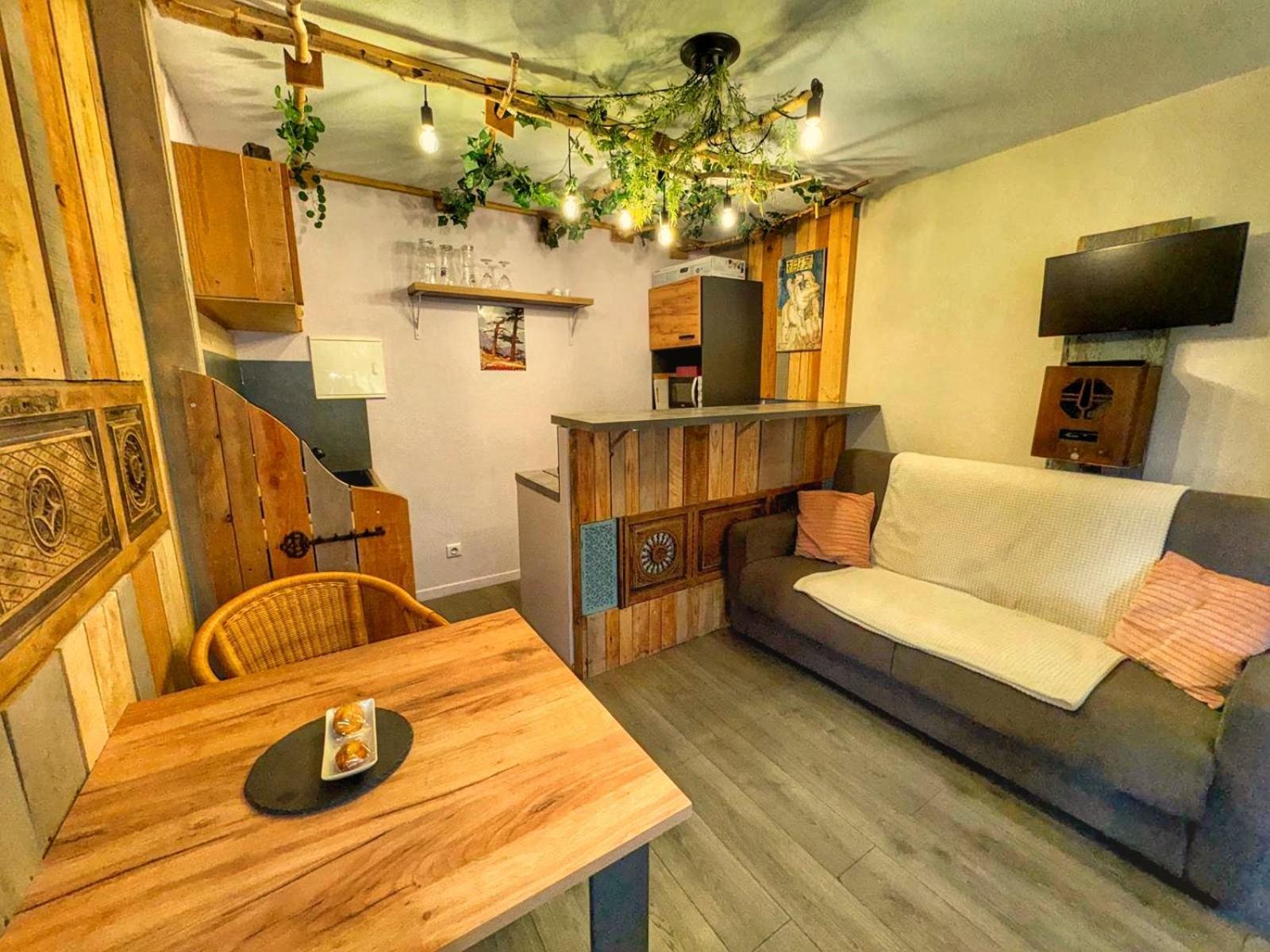 L'Echappee Belle A L'Etang D'Anty -Appartement Saint-Nabord Rum bild