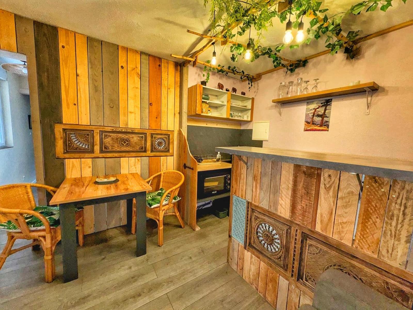 L'Echappee Belle A L'Etang D'Anty -Appartement Saint-Nabord Rum bild